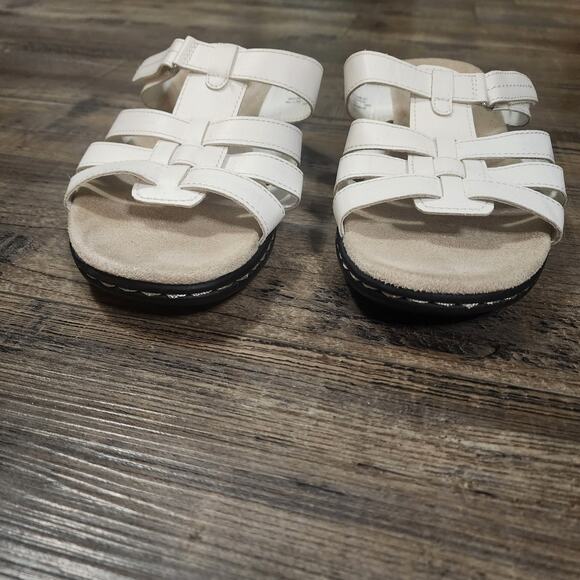 Croft & Barrow white sandals Womens size 9  Wide excellent condition Pre-owned - Picture 5 of 9